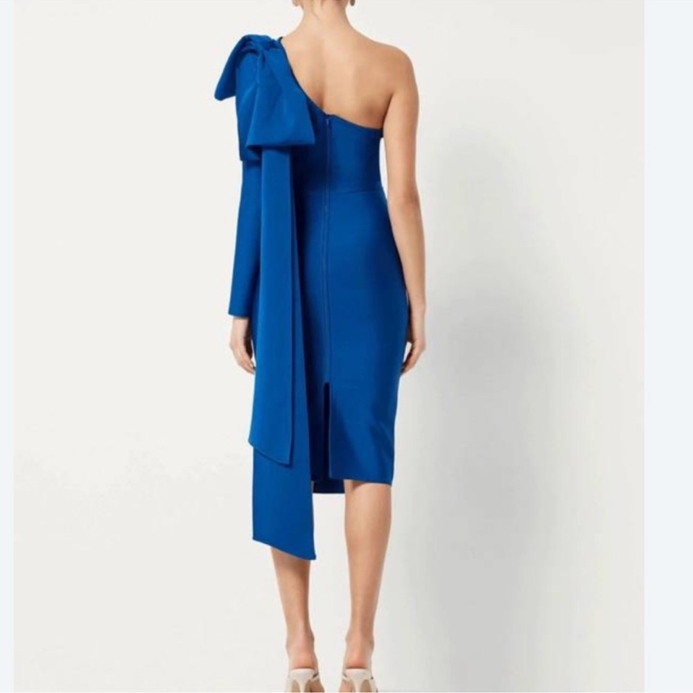 Elliatt Rhiannon Midi One Shoulder Bow Dress in Cobalt Blue size Small $230 - Picture 3 of 13